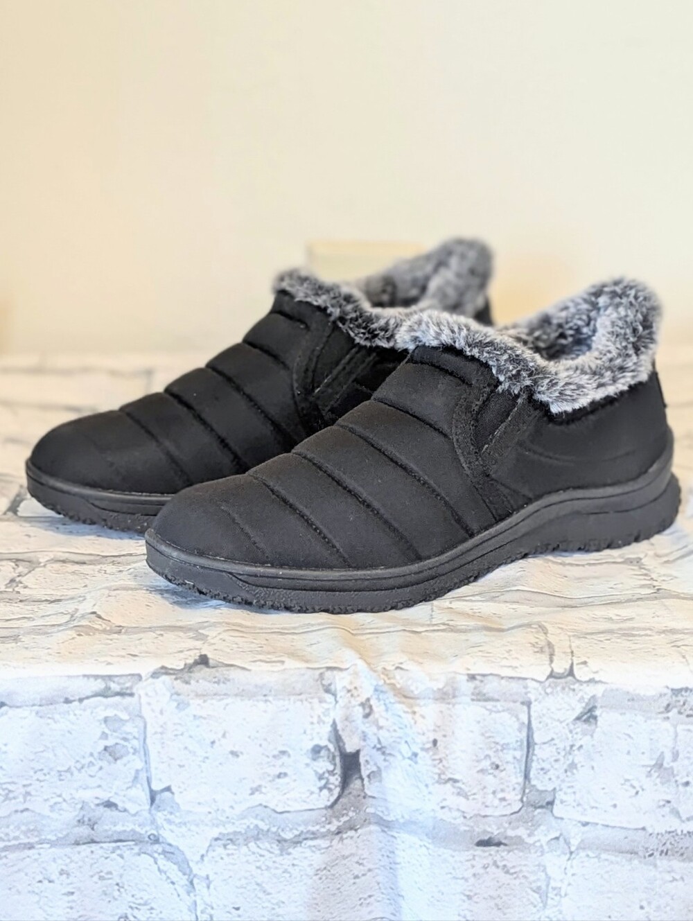 Minnetonka Timpson Tulsa Slip On Bootie